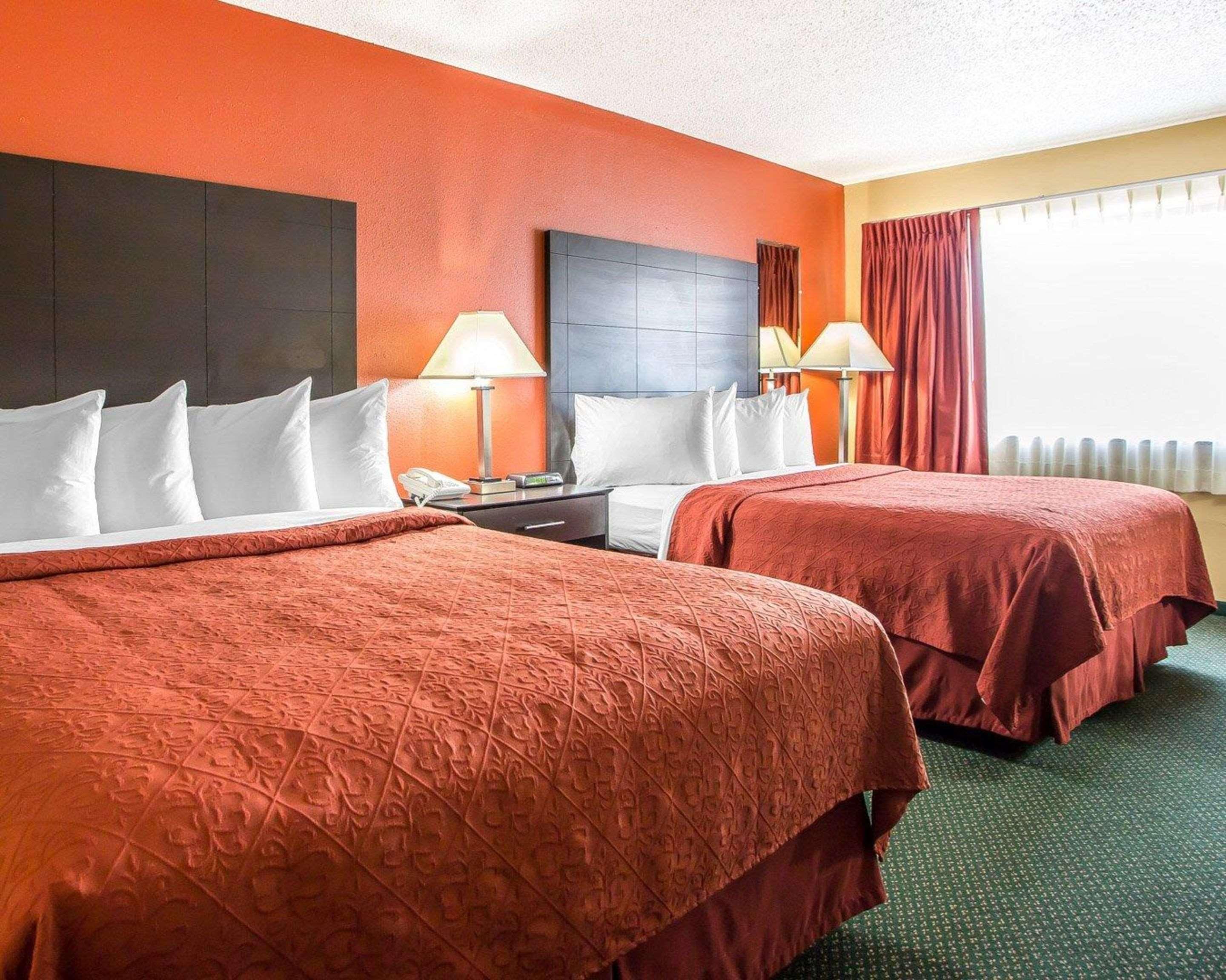 Quality Inn Morton At I-74 Exteriér fotografie
